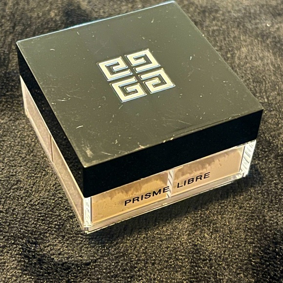 NEW Givenchy Prisme Libre in Black and Cream - Picture 1 of 3